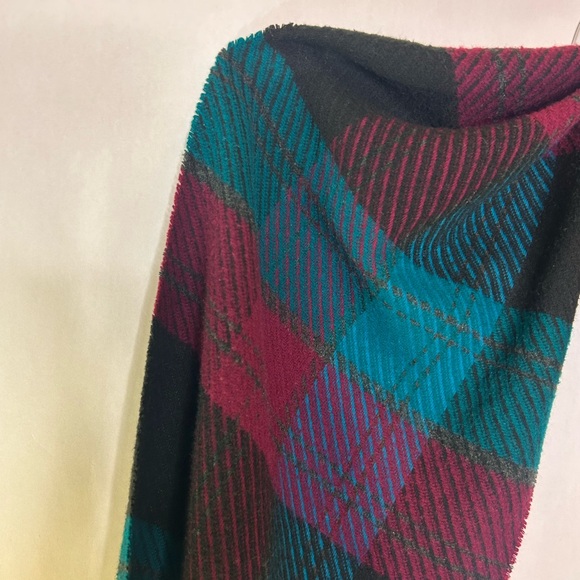 NEW Women’s Winter Long Scarf,long fringe, rich colors of black, teal,& burgundy - Picture 3 of 5